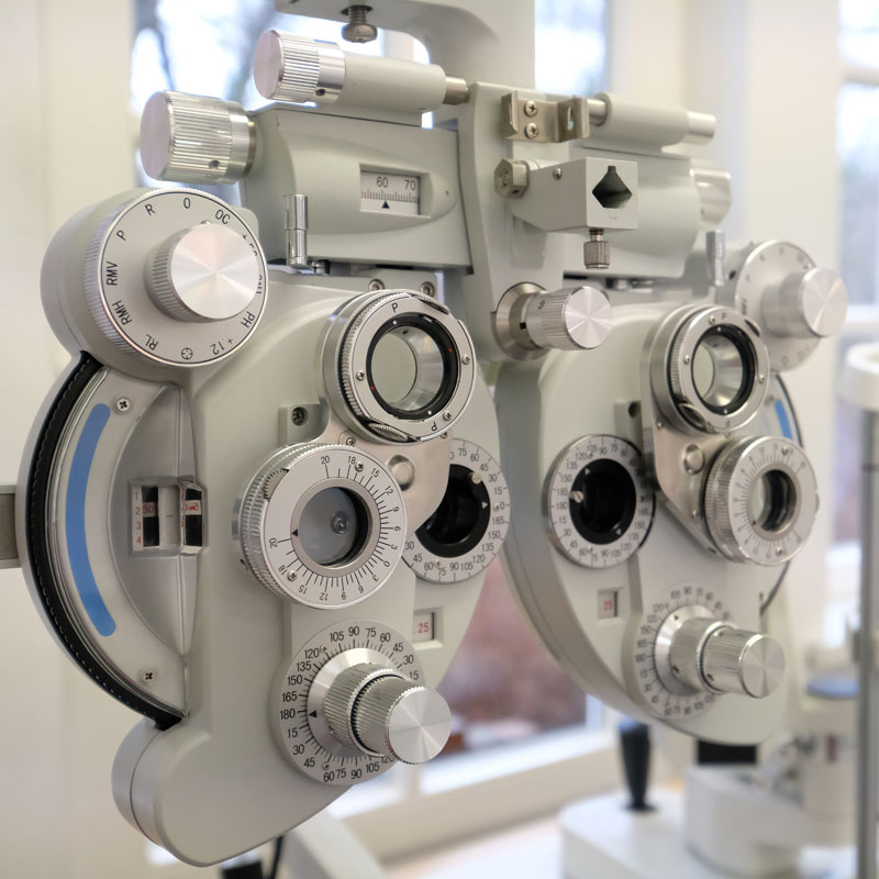 Phoropter zur Sehstärkenbestimmung bei der Augenprüfung von Optic Cassellius